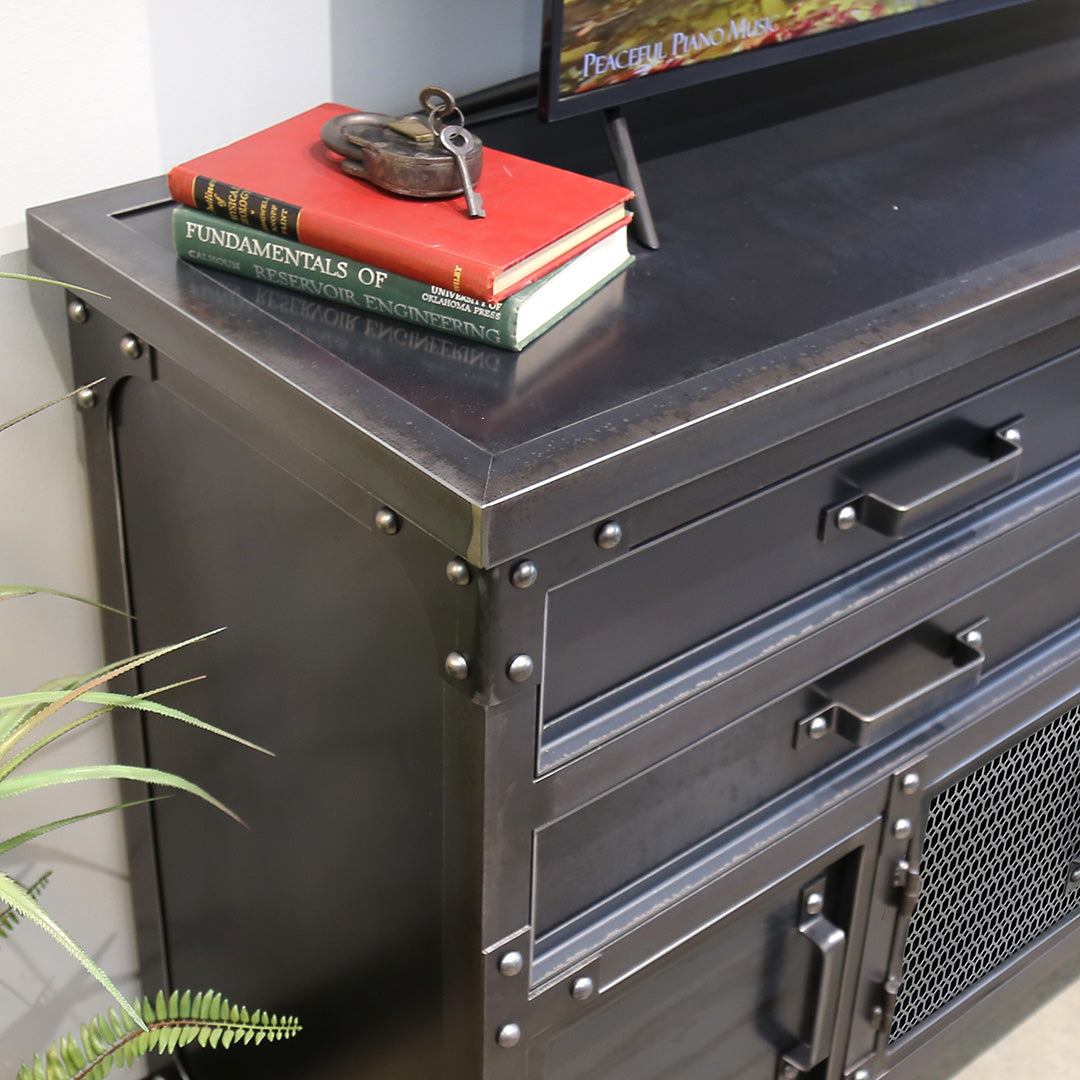 GrandView 5-Drawer Industrial Metal Dresser – Modern Industrial Furniture