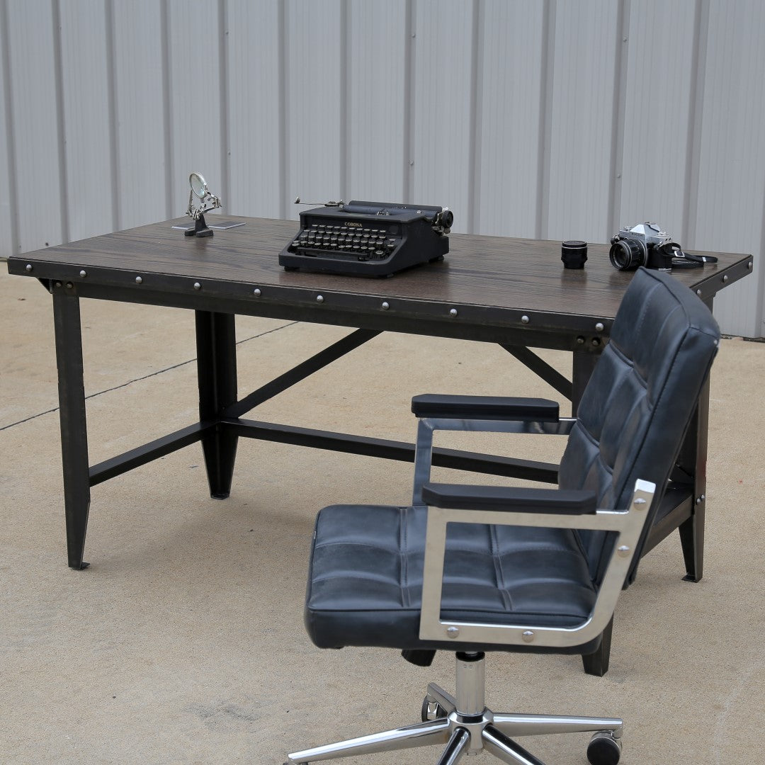 Machinist Desk with Brace – Modern Industrial Furniture